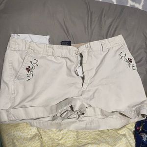 Womens size 14 tan shorts